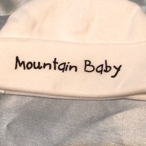🐬100% cotton newborn/infant cap. Mountain Baby🐬